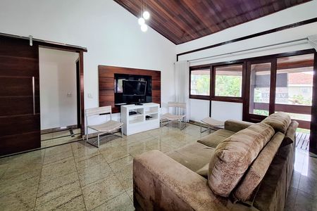 Sala 1 de casa de condomínio à venda com 3 quartos, 380m² em Piratininga, Niterói