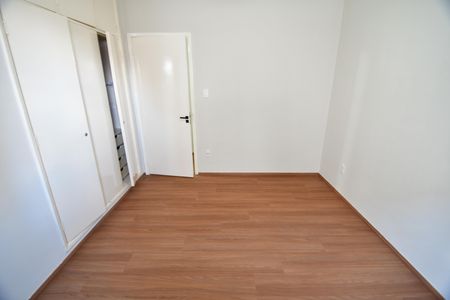 Apartamento à venda com 80m², 3 quartos e 1 vagaQuarto 2