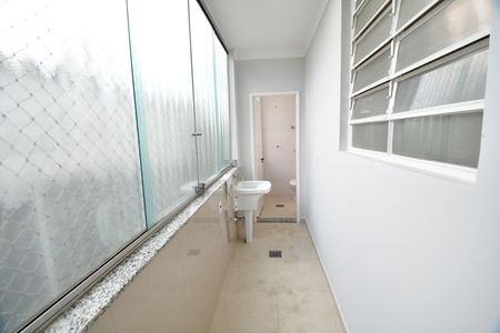 Apartamento à venda com 80m², 3 quartos e 1 vagaÁrea de Serviço