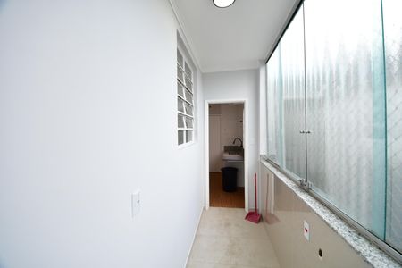 Apartamento à venda com 80m², 3 quartos e 1 vagaÁrea de Serviço