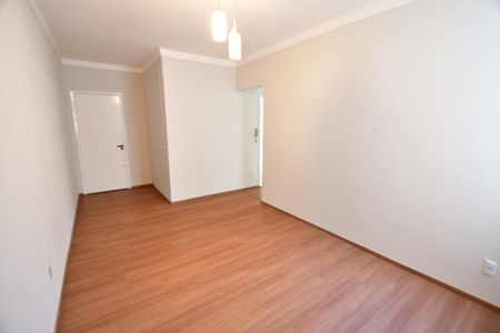 Apartamento à venda com 80m², 3 quartos e 1 vagaSala