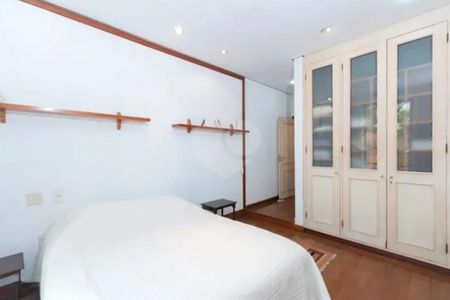 Apartamento à venda com 446m², 4 quartos e 3 vagas