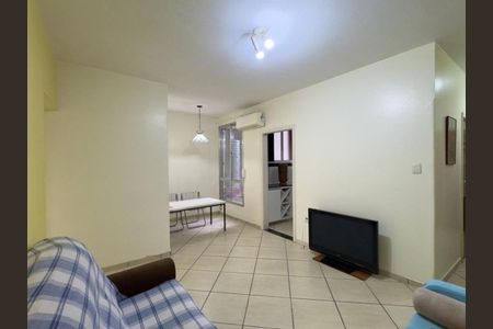 Apartamento para alugar com 73m², 3 quartos e sem vaga Apartamento para alugar com 73m², 3 quartos e sem vagaSala