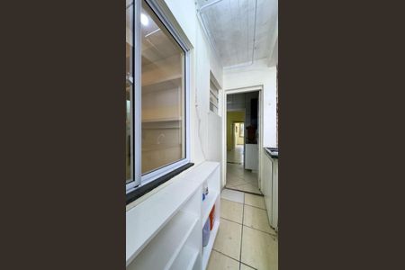 Apartamento para alugar com 73m², 3 quartos e sem vaga