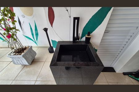 Apartamento para alugar com 100m², 2 quartos e 1 vaga Apartamento para alugar com 100m², 2 quartos e 1 vagaÁrea de serviço