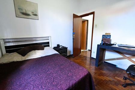 Casa para alugar com 250m², 3 quartos e 3 vagasQuarto 2