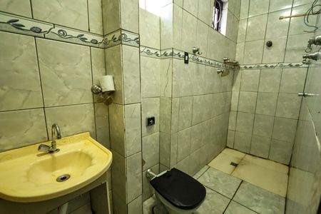 Casa para alugar com 250m², 3 quartos e 3 vagasBanheiro 1