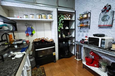 Casa para alugar com 250m², 3 quartos e 3 vagas Casa para alugar com 250m², 3 quartos e 3 vagasCozinha