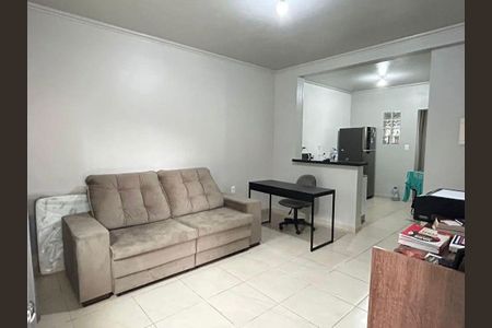 Sala de apartamento para alugar com 2 quartos, 49m² em Rubem Berta, Porto Alegre