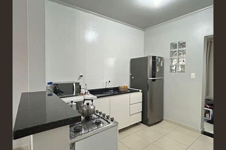 Cozinha de apartamento para alugar com 2 quartos, 49m² em Rubem Berta, Porto Alegre