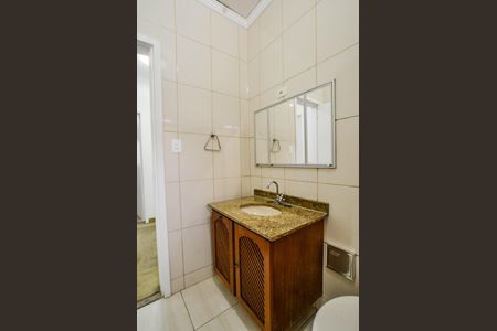 Casa para alugar com 132m², 2 quartos e 2 vagas Casa para alugar com 132m², 2 quartos e 2 vagasBanheiro