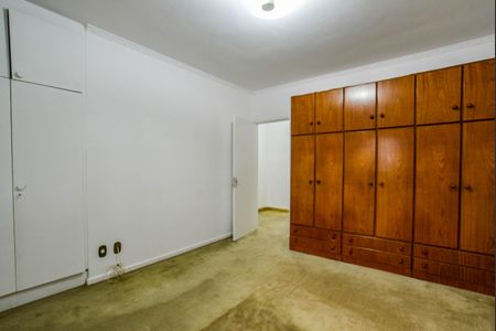 Casa para alugar com 132m², 2 quartos e 2 vagas Casa para alugar com 132m², 2 quartos e 2 vagasQuarto 1