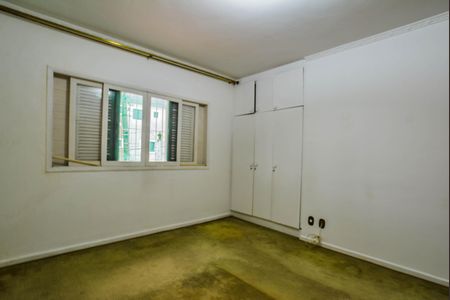 Casa para alugar com 132m², 2 quartos e 2 vagas Casa para alugar com 132m², 2 quartos e 2 vagasQuarto 1