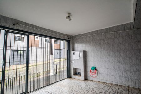 Casa para alugar com 132m², 2 quartos e 2 vagas Casa para alugar com 132m², 2 quartos e 2 vagasGaragem