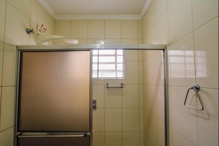 Casa para alugar com 132m², 2 quartos e 2 vagas Casa para alugar com 132m², 2 quartos e 2 vagasBanheiro