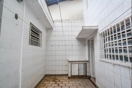 Casa para alugar com 132m², 2 quartos e 2 vagas Casa para alugar com 132m², 2 quartos e 2 vagasQuintal