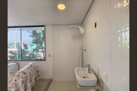 Casa de condomínio para alugar com 400m², 4 quartos e 2 vagas