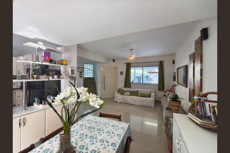 Casa de Condomínio para alugar com 4 quartos, 400m² em Jacarepaguá, Rio de Janeiro