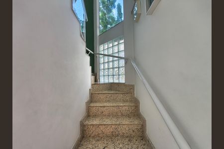 Casa de condomínio para alugar com 400m², 4 quartos e 2 vagas