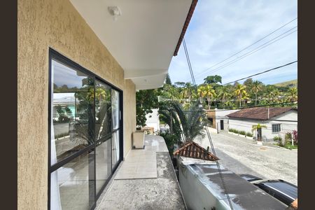 Casa de condomínio para alugar com 400m², 4 quartos e 2 vagas