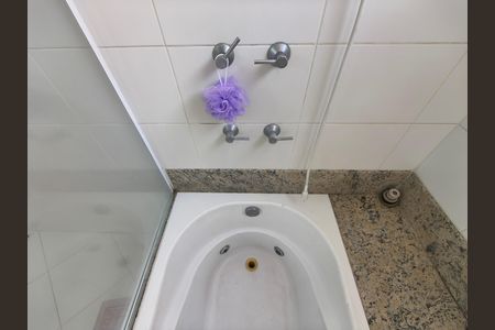 Casa de condomínio para alugar com 400m², 4 quartos e 2 vagas