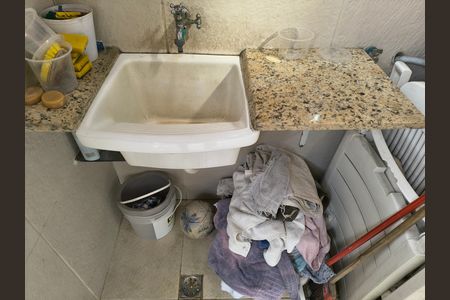 Casa de condomínio para alugar com 400m², 4 quartos e 2 vagas