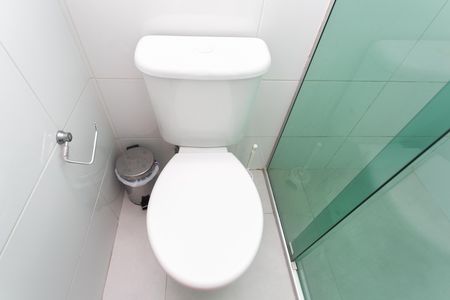 Casa de condomínio à venda com 59m², 2 quartos e 1 vaga Casa de condomínio à venda com 59m², 2 quartos e 1 vagaBanheiro
