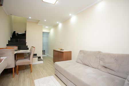 Sala  de casa de condomínio para alugar com 2 quartos, 59m² em Parada Xv de Novembro, São Paulo