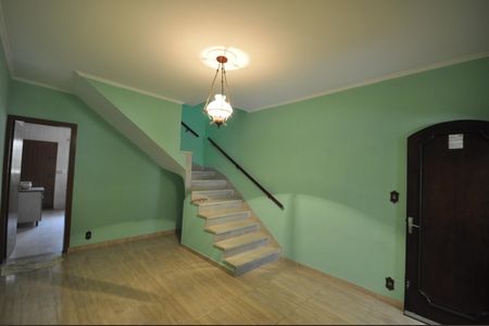 Casa à venda com 92m², 2 quartos e 1 vagaSala
