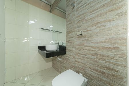 Apartamento para alugar com 96m², 2 quartos e 1 vaga Apartamento para alugar com 96m², 2 quartos e 1 vagaArea de Serviço- Banheiro
