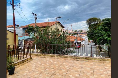 Casa à venda com 224m², 3 quartos e 2 vagas Casa à venda com 224m², 3 quartos e 2 vagasÁrea externa