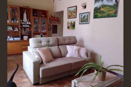 Casa à venda com 224m², 3 quartos e 2 vagas Casa à venda com 224m², 3 quartos e 2 vagasSala