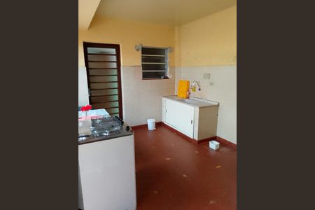 Casa à venda com 224m², 3 quartos e 2 vagas Casa à venda com 224m², 3 quartos e 2 vagasCozinha