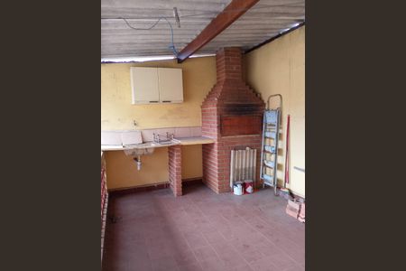 Casa à venda com 224m², 3 quartos e 2 vagas Casa à venda com 224m², 3 quartos e 2 vagasÁrea externa