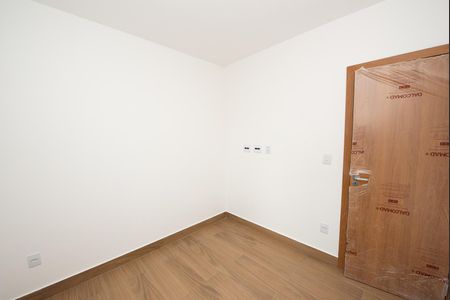 Apartamento para alugar com 78m², 3 quartos e 2 vagas Apartamento para alugar com 78m², 3 quartos e 2 vagasQuarto 3
