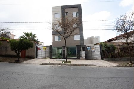 Apartamento para alugar com 78m², 3 quartos e 2 vagas Apartamento para alugar com 78m², 3 quartos e 2 vagasFachada e portaria