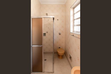 Casa à venda com 230m², 3 quartos e 1 vagaBanheiro 2