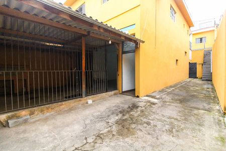 Casa para alugar com 300m², 3 quartos e 4 vagas Casa para alugar com 300m², 3 quartos e 4 vagasQuintal