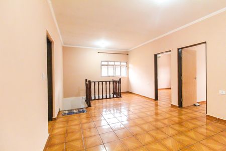 Casa para alugar com 300m², 3 quartos e 4 vagas Casa para alugar com 300m², 3 quartos e 4 vagasSala