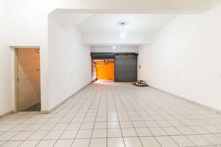 Casa para alugar com 300m², 3 quartos e 4 vagas Casa para alugar com 300m², 3 quartos e 4 vagasÁrea Comum
