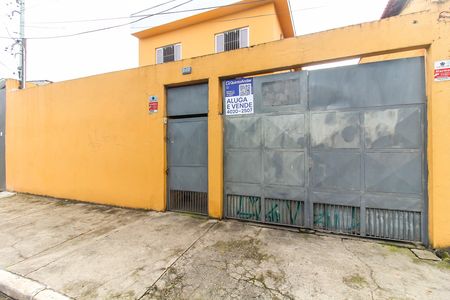 Casa para alugar com 300m², 3 quartos e 4 vagas Casa para alugar com 300m², 3 quartos e 4 vagasFachada
