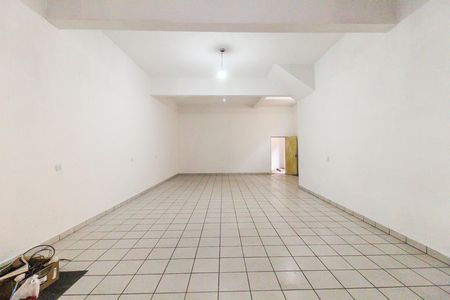 Casa para alugar com 300m², 3 quartos e 4 vagas Casa para alugar com 300m², 3 quartos e 4 vagasÁrea Comum