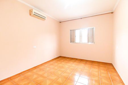 Casa para alugar com 300m², 3 quartos e 4 vagas Casa para alugar com 300m², 3 quartos e 4 vagasQuarto 1