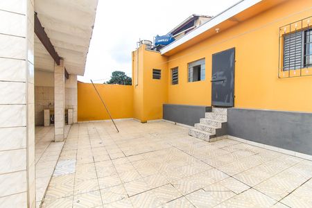 Casa para alugar com 300m², 3 quartos e 4 vagas Casa para alugar com 300m², 3 quartos e 4 vagasQuintal