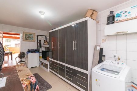 Casa à venda com 78m², 2 quartos e 1 vagaÁrea de Serviço