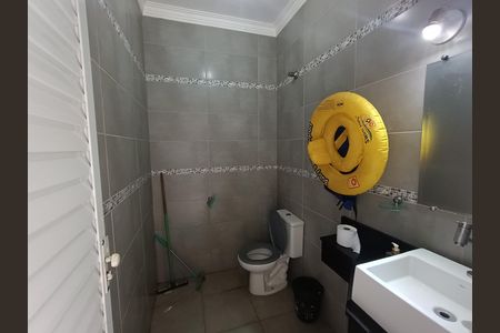 Casa para alugar com 300m², 3 quartos e 8 vagas Casa para alugar com 300m², 3 quartos e 8 vagasBanheiro de serviço