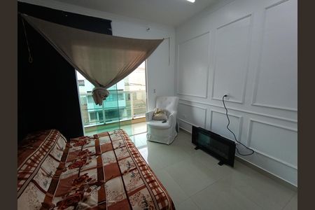 Quarto 1 de casa para alugar com 3 quartos, 300m² em Jardim Sao Roberto, São Paulo