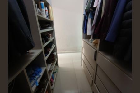 Casa para alugar com 300m², 3 quartos e 8 vagas Casa para alugar com 300m², 3 quartos e 8 vagasCloset da suíte