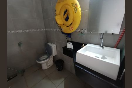 Casa para alugar com 300m², 3 quartos e 8 vagas Casa para alugar com 300m², 3 quartos e 8 vagasBanheiro de serviço