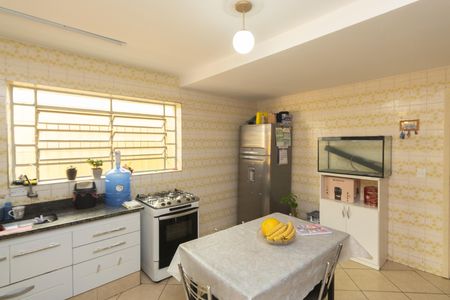 Casa à venda com 114m², 2 quartos e 2 vagasCozinha